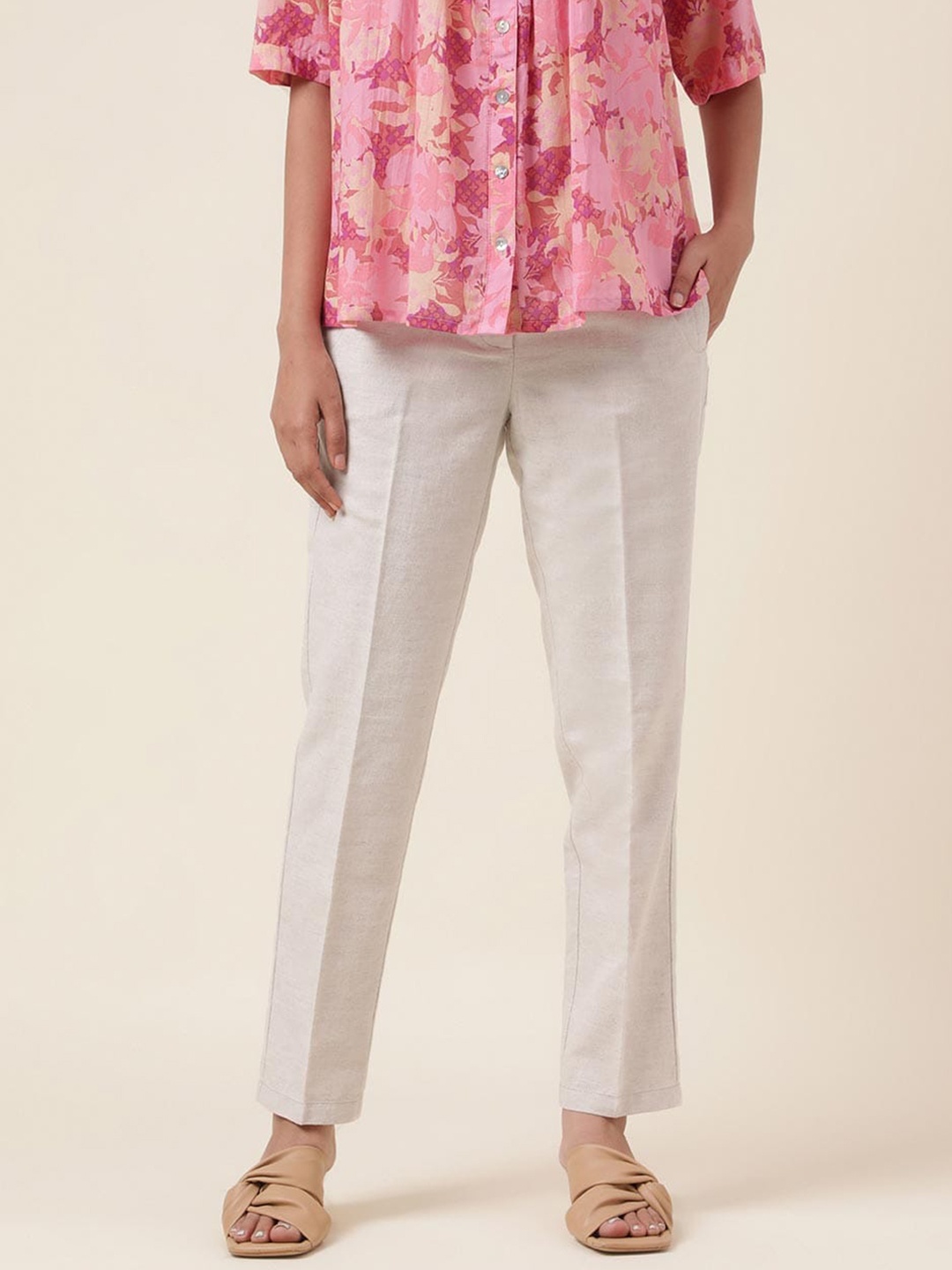 

Fabindia Women Mid-Rise Slim Fit Trousers, Off white