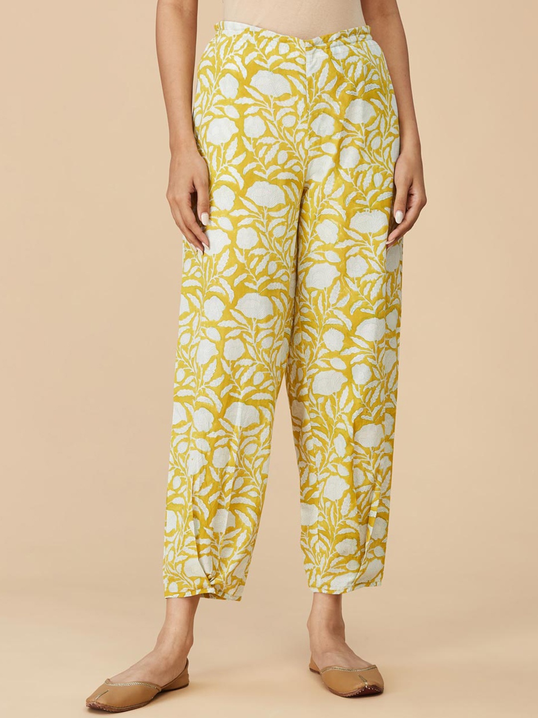 

Fabindia Women Printed Straight-Fit Pleated Cotton Salwar, Yellow