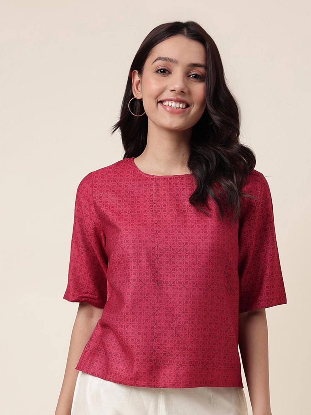 

Fabindia Round Neck Printed Top, Maroon