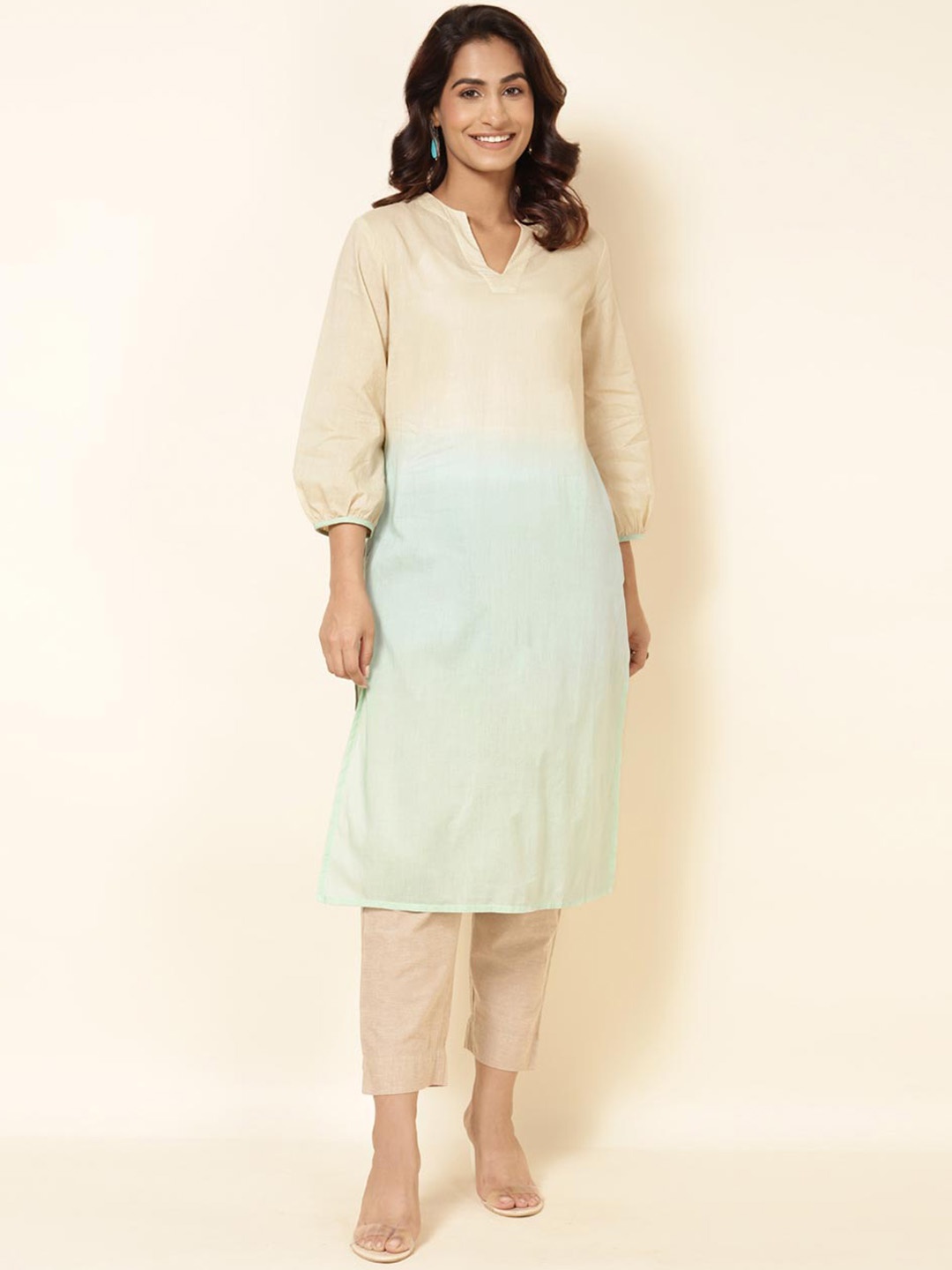 

Fabindia Colourblocked Round Neck Cotton Kurta, Beige