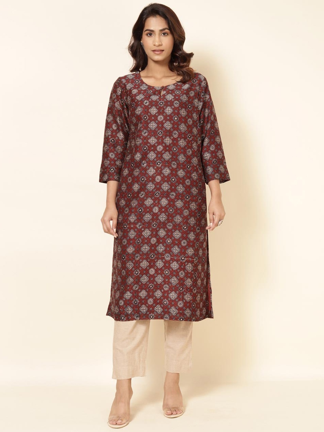 

Fabindia Ethnic Printed Keyhole Neck Cotton Silk Kurta, Maroon