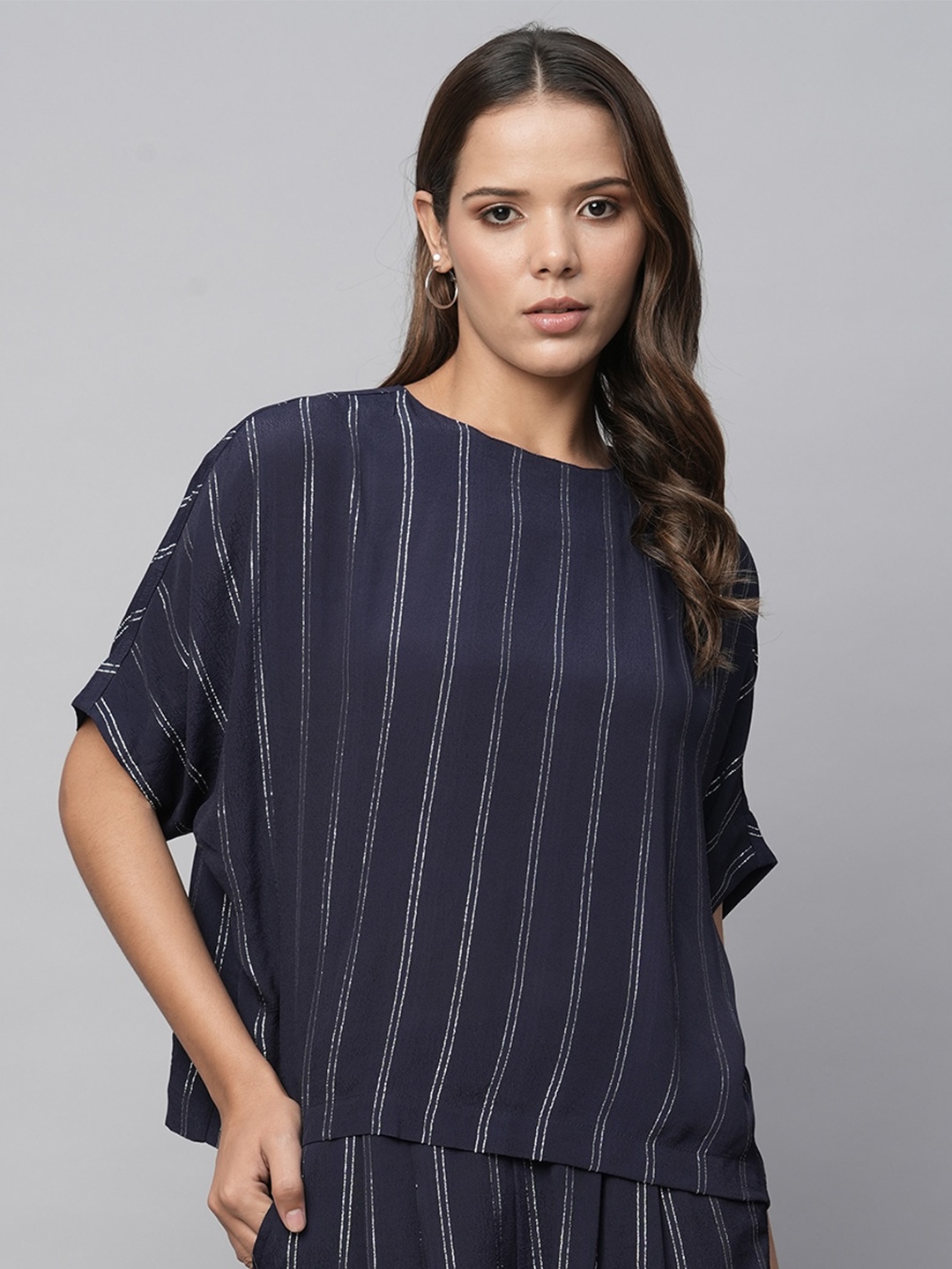 

Chemistry Striped Extended Sleeves Top, Navy blue