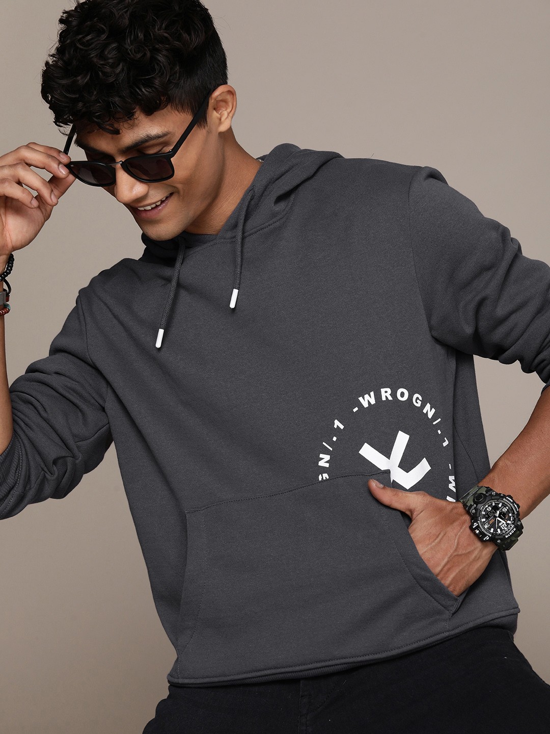 

WROGN Brand Logo Printed Slim fit Hooded Sweatshirt, Grey
