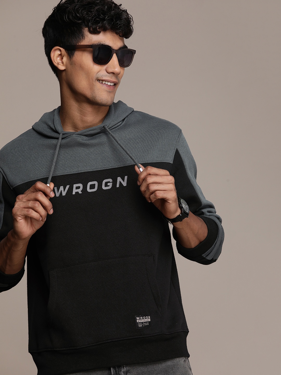 WROGN Slim Fit Colourblocked & Brand Logo Printed Hooded Sweatshirt, Black
