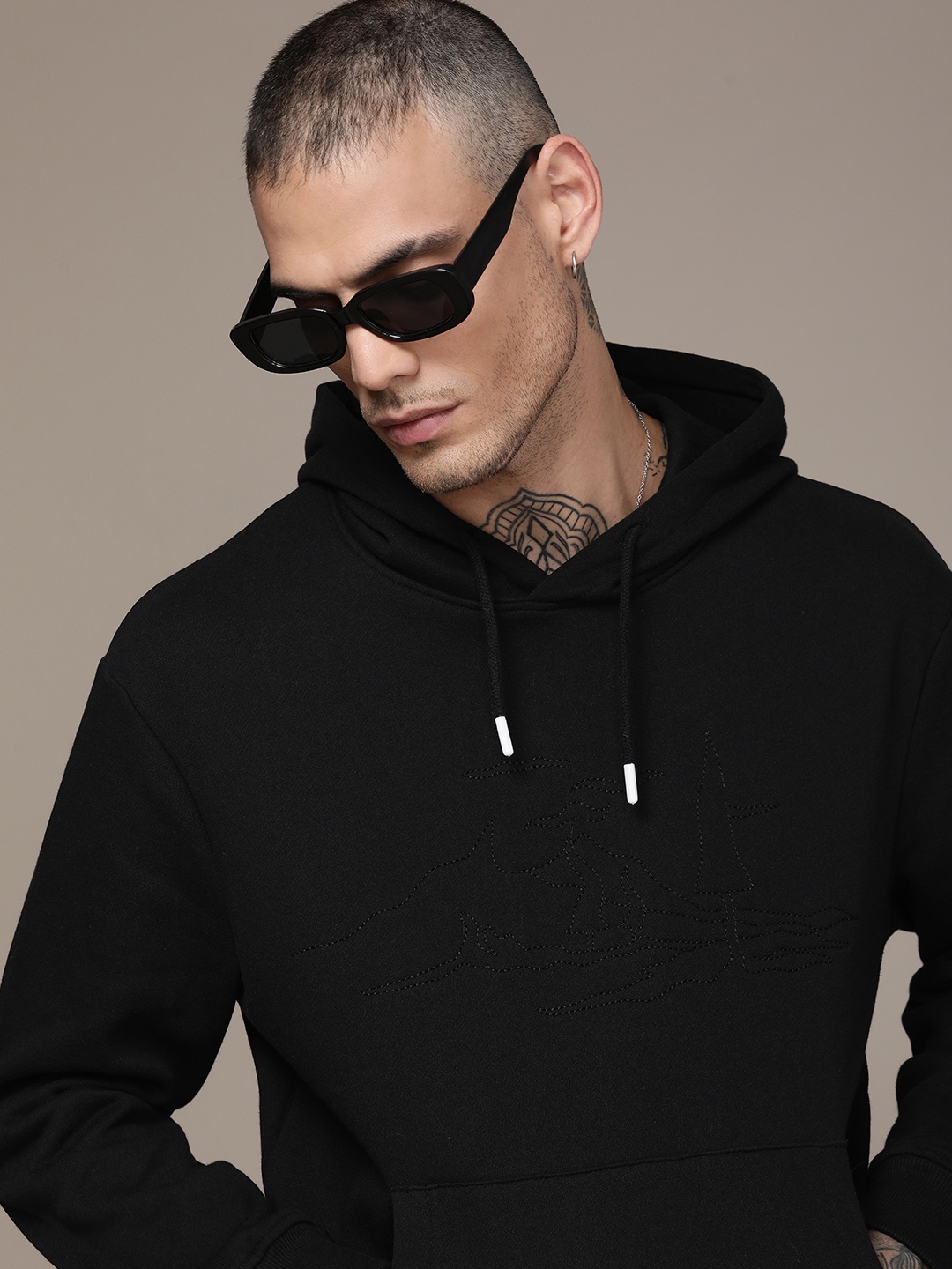 

WROGN Embroidered Hooded Sweatshirt, Black