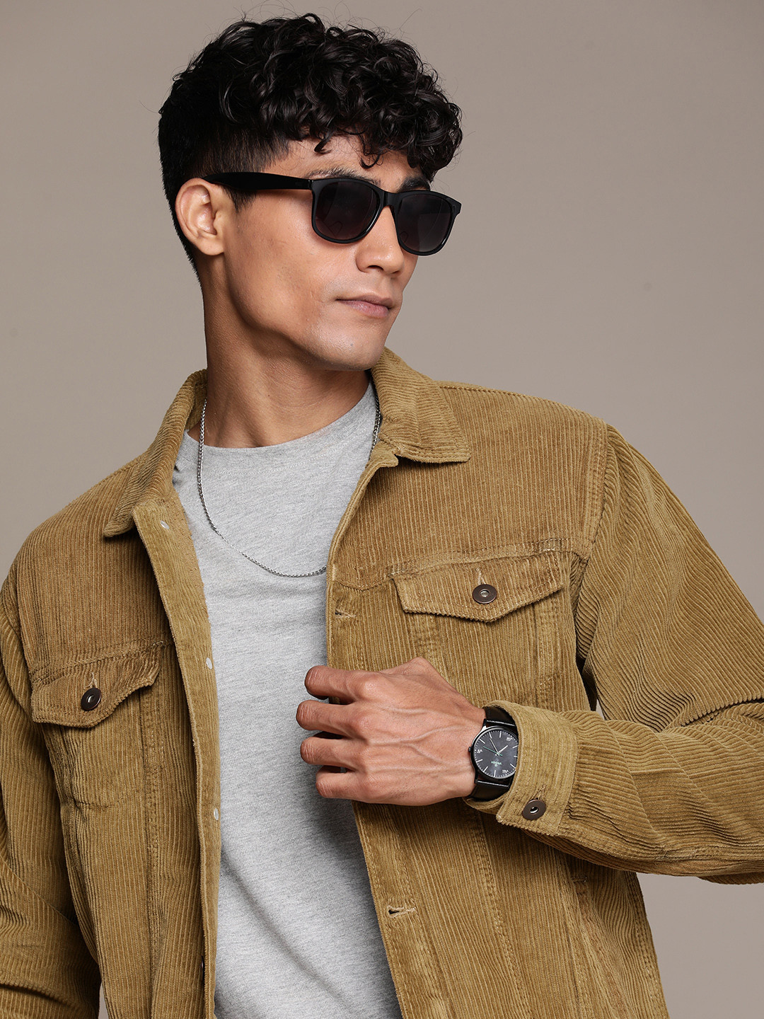 

WROGN Men Pure Cotton Corduroy Tailored Jacket, Mustard