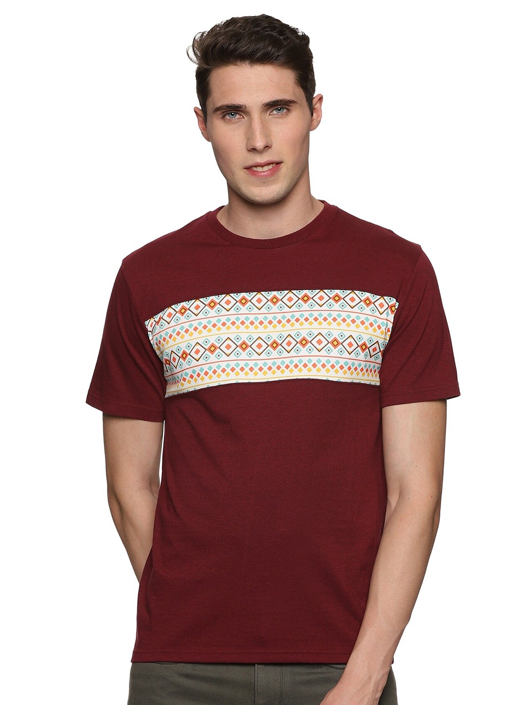 

UrGear Geometric Printed Cotton T-shirt, Maroon