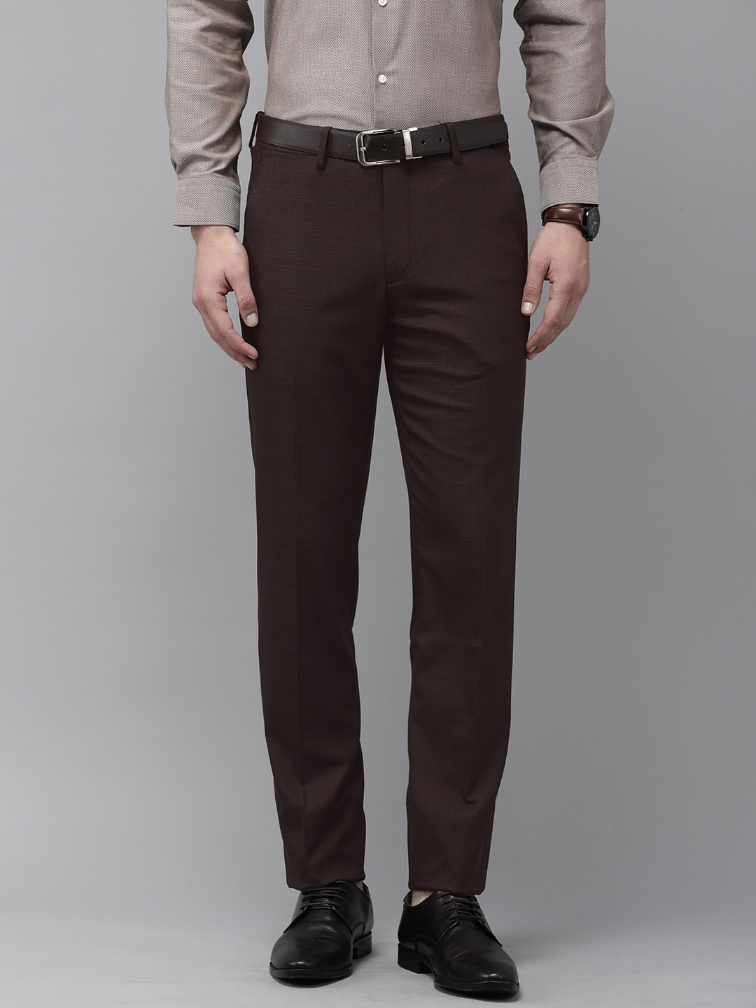 

Van Heusen Men Checked Slim Fit Formal Trousers, Brown