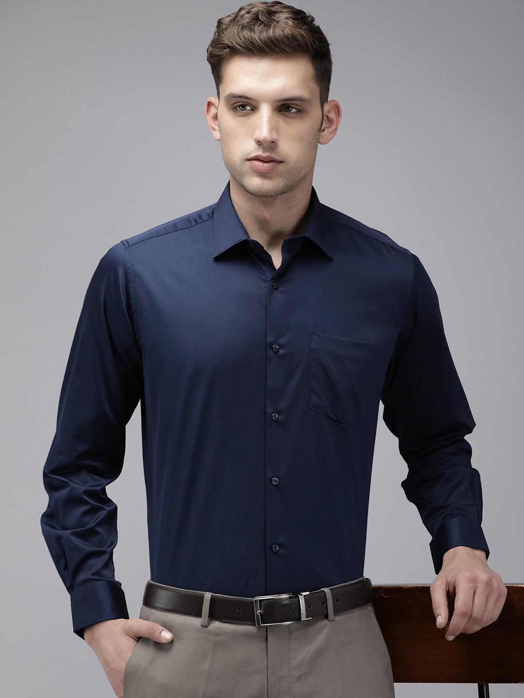 

Van Heusen Spread Collar Custom Formal Shirt, Navy blue