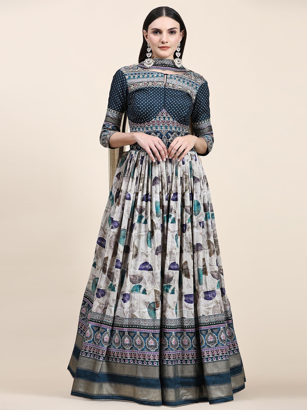 

Phenav Ethnic Motifs Zari Border Ikat Silk Saree with Blouse, Navy blue