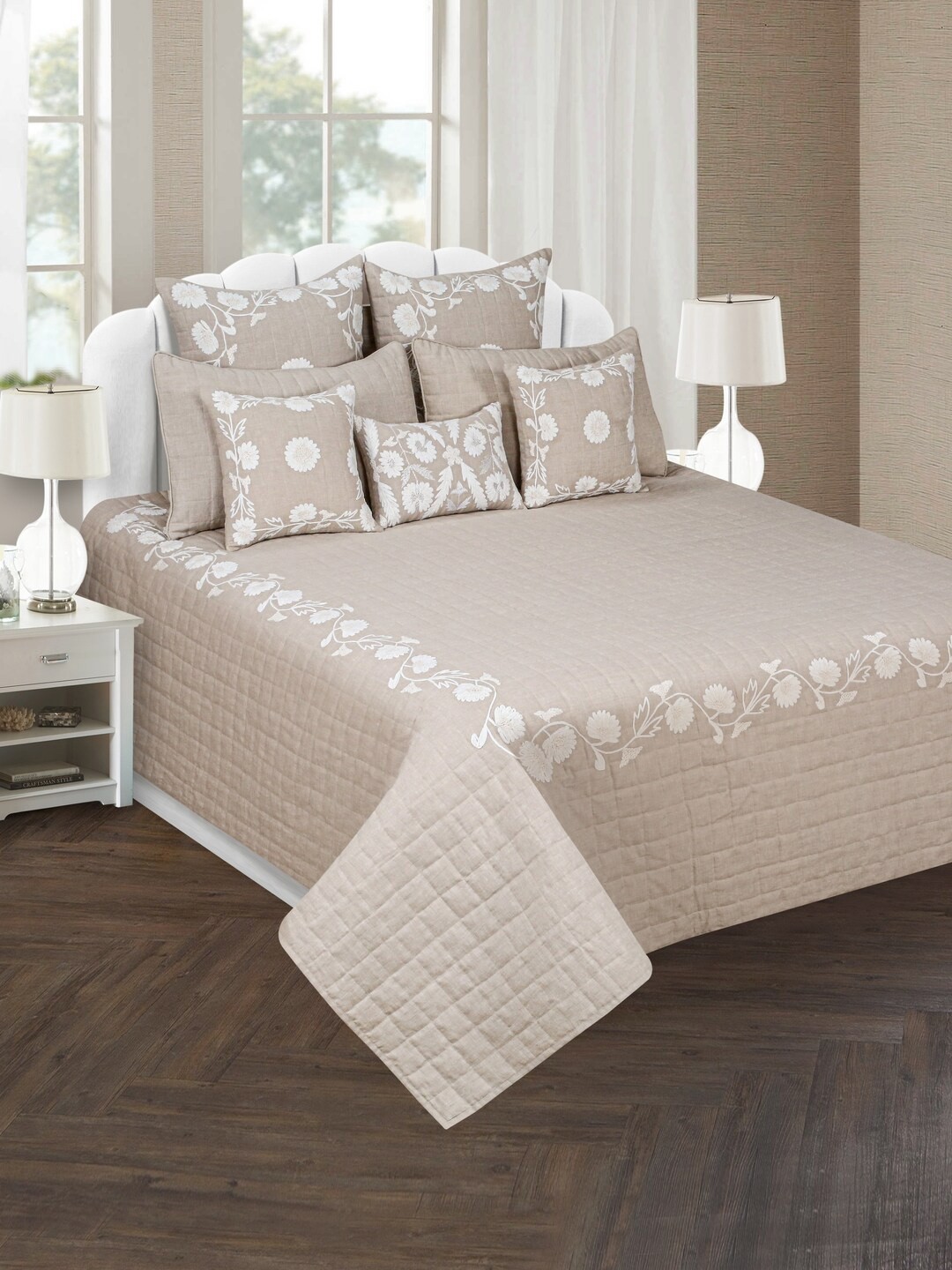 

SHADES of LIFE Beige Floral Printed Bedcover With 2 Pillows & 2 Cushion Covers