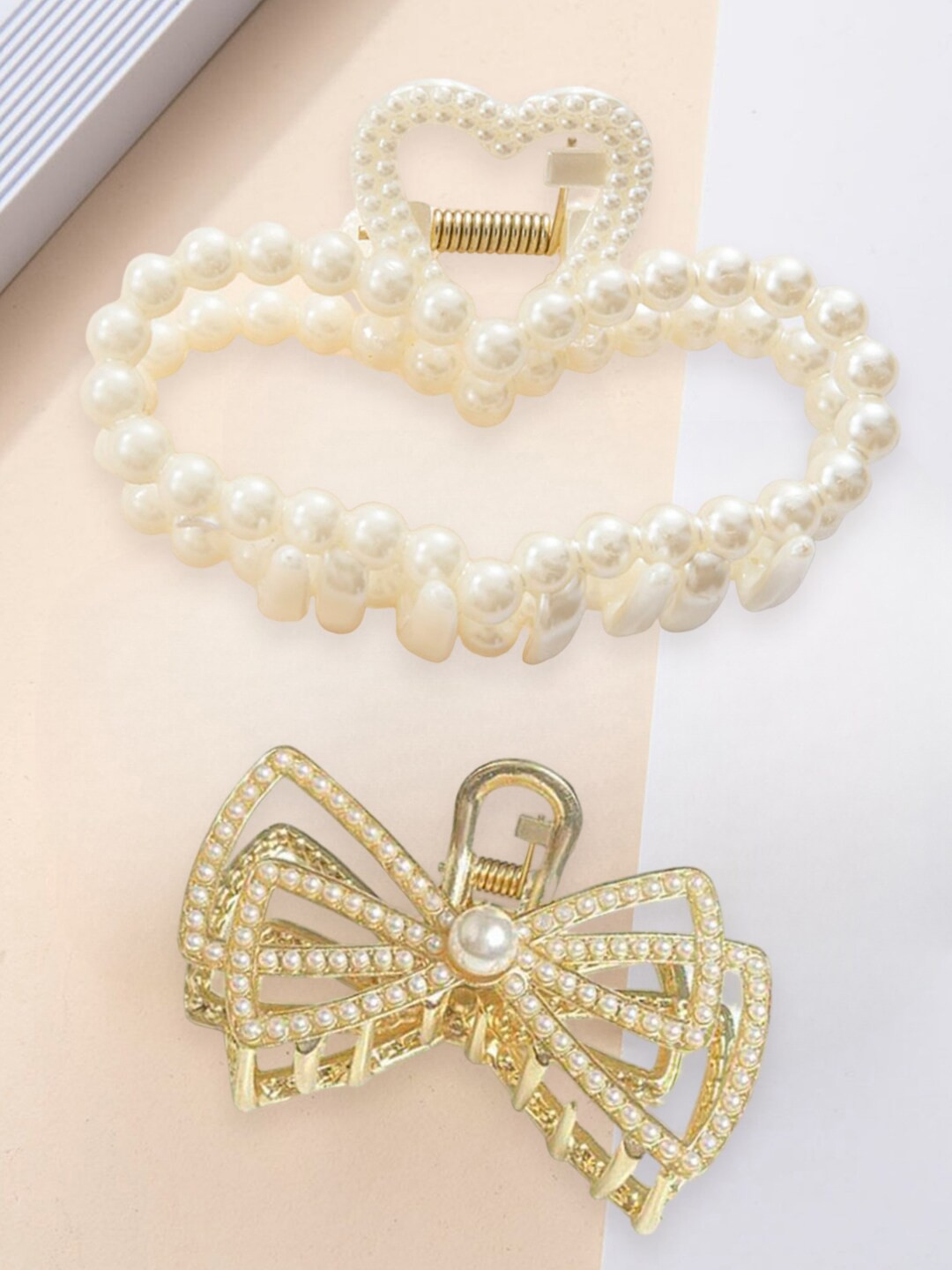 

OOMPH Set of 2 Embellished Pearls Bow & Heart Design Big Claw Clips, White