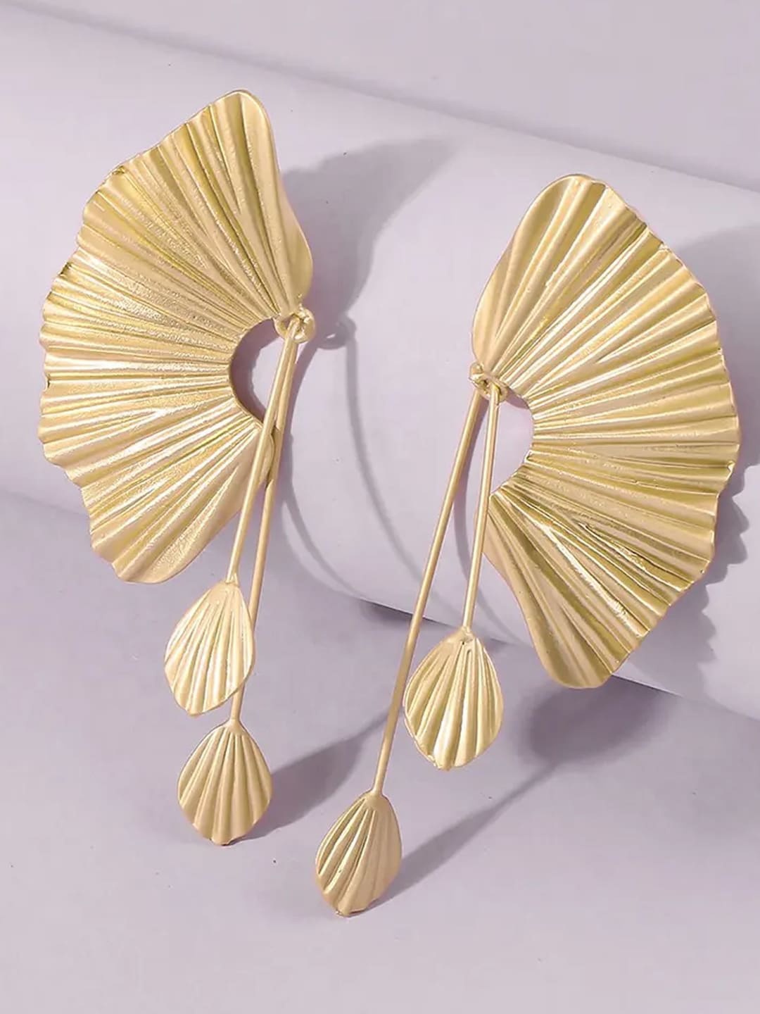 

OOMPH Contemporary Drop Earrings, Gold