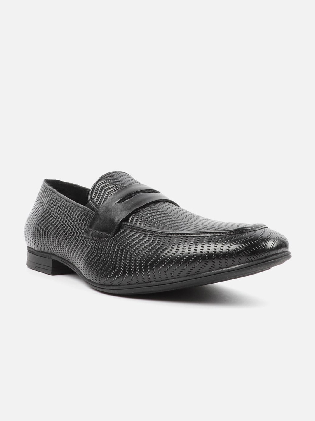 

Carlton London Men Textured Comfort Insole Leather Penny Loafers, Black