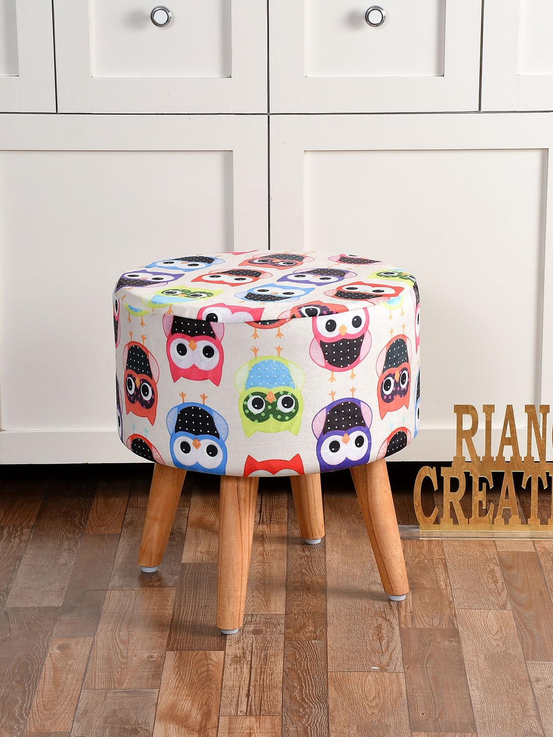 

RIANCE CREATIONS Cream Coloured & Pink 4 Legs Wooden Printed Ottoman
