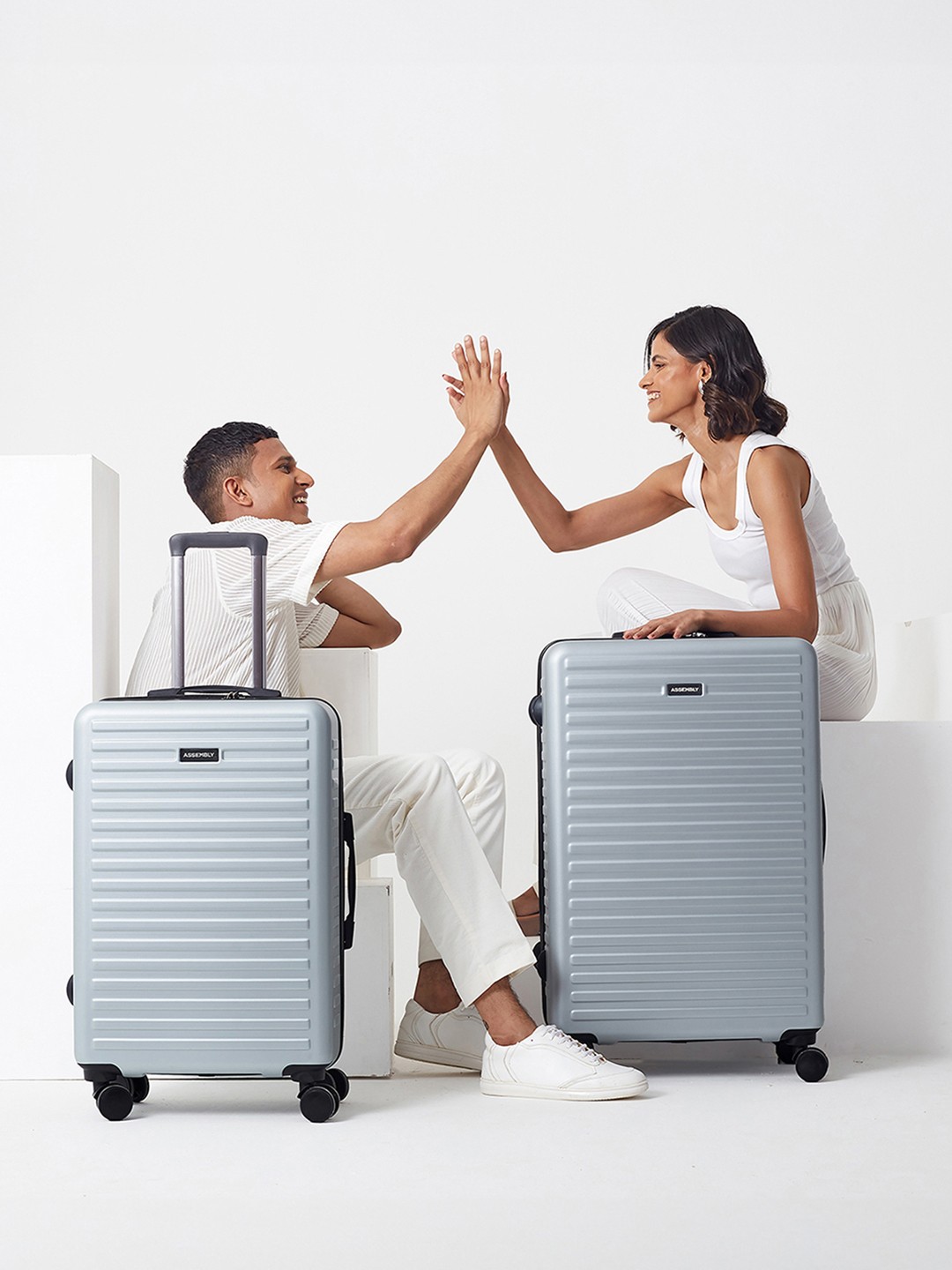 

Assembly Silver Set Of 2 Textured Hard-Sided Trolley Bags- 40L 60L