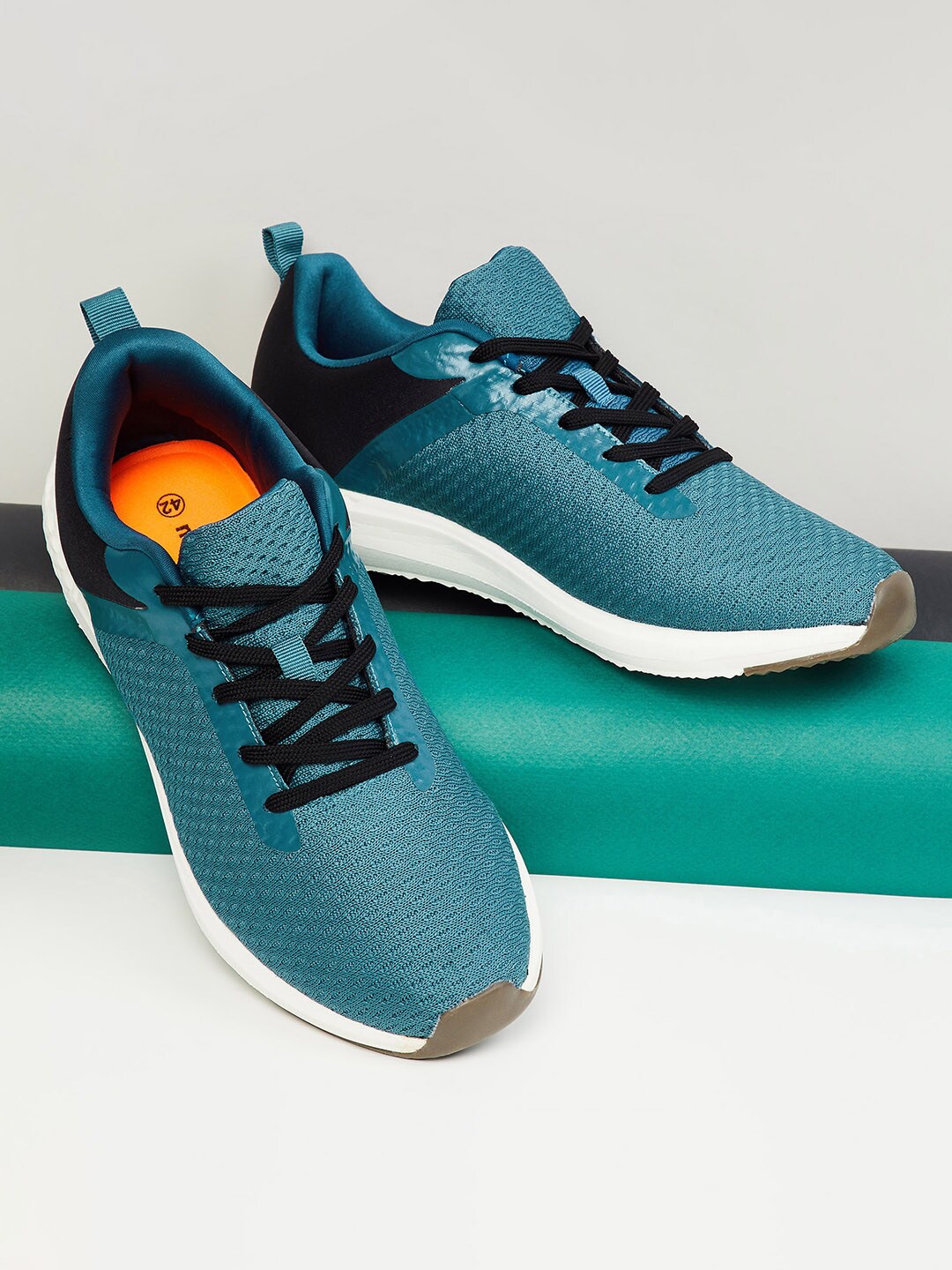 

max Men Woven Design Running Shoes, Teal