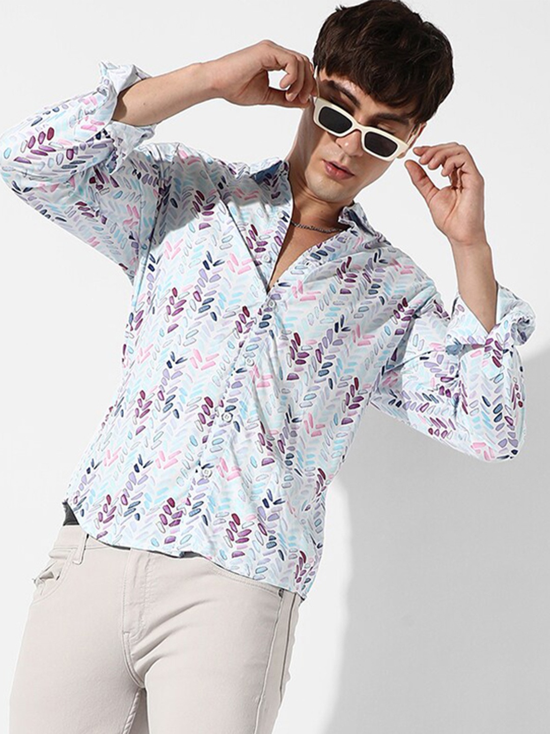

Campus Sutra Floral Printed Spread Collar Casual Shirt, Blue