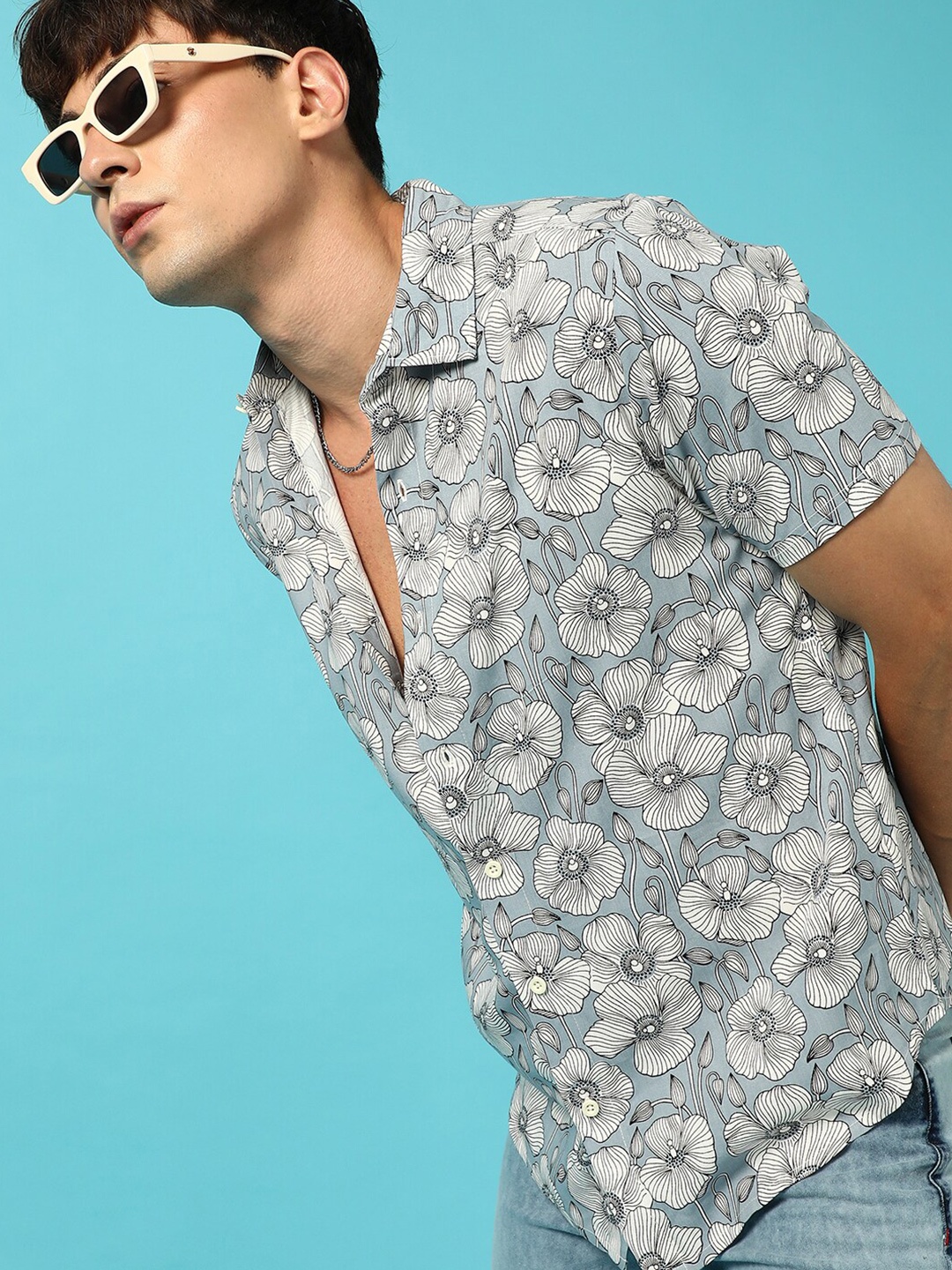 

Campus Sutra Classic Floral Printed Casual Shirt, Blue