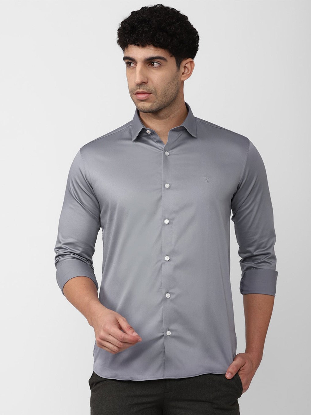 

V Dot Spread Collar Slim Fit Casual Shirt, Grey