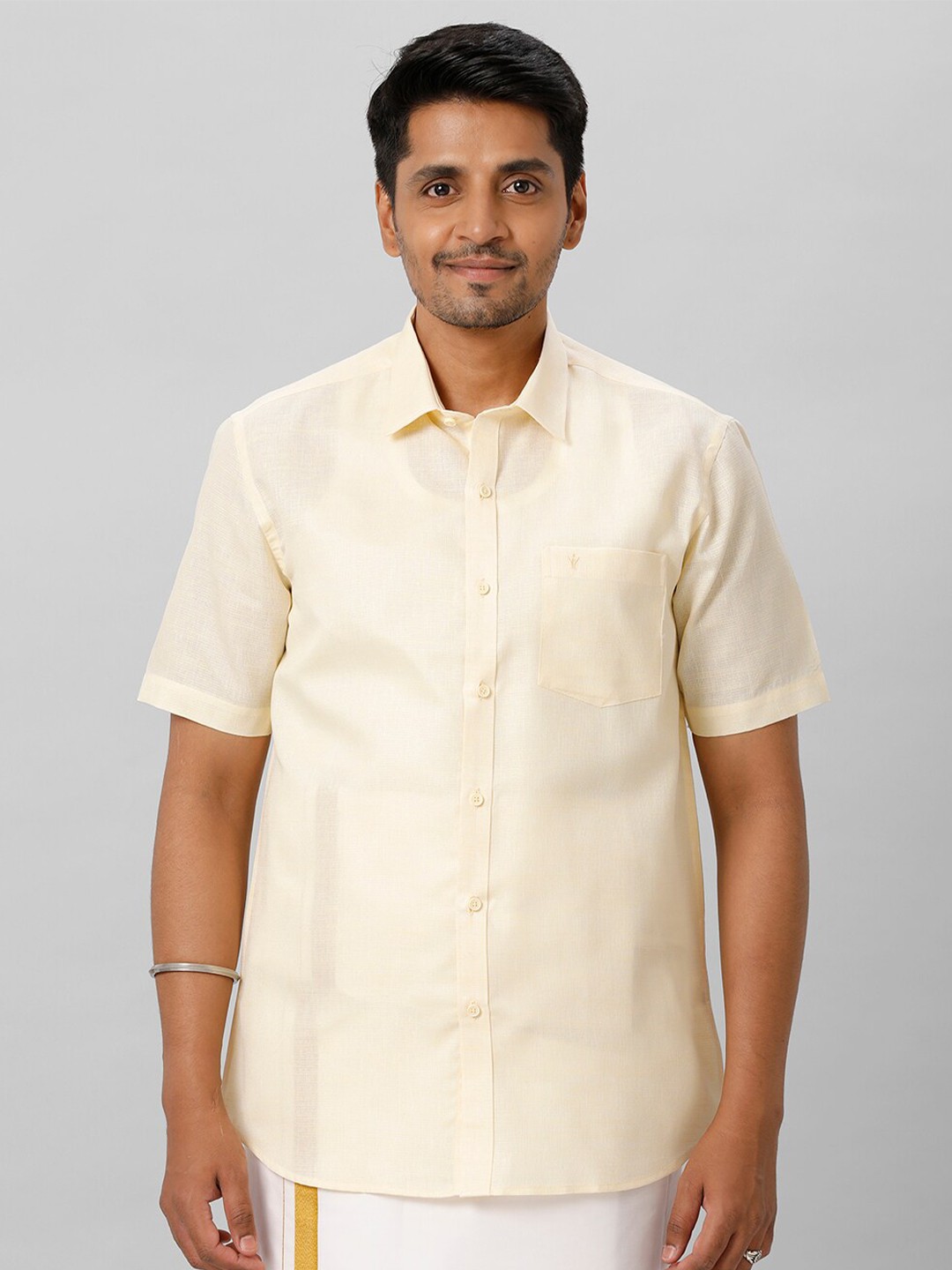 

Ramraj Spread Collar Casual Shirt, Beige