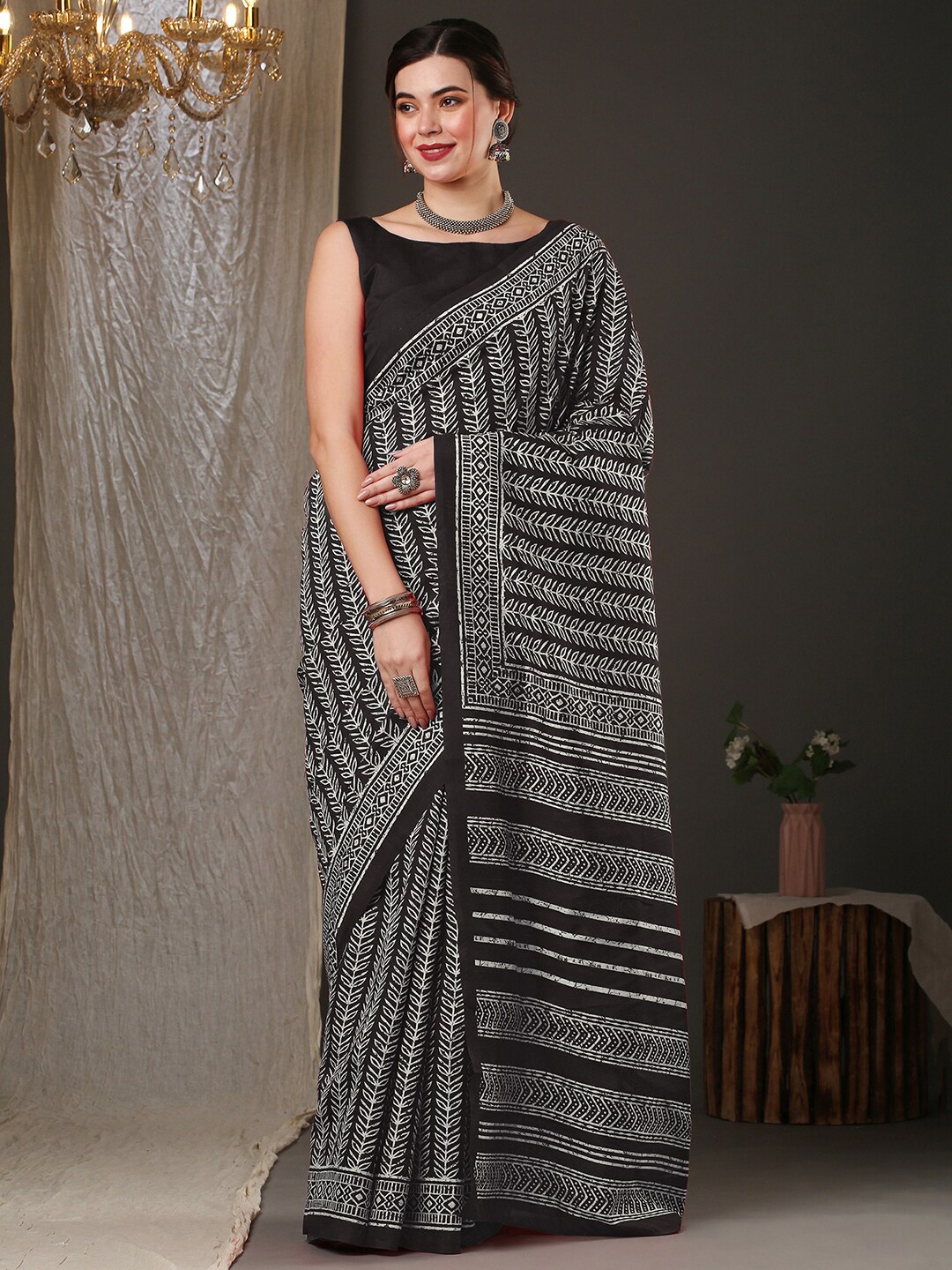 

Anouk Black & White Batik Printed Bhagalpuri Saree