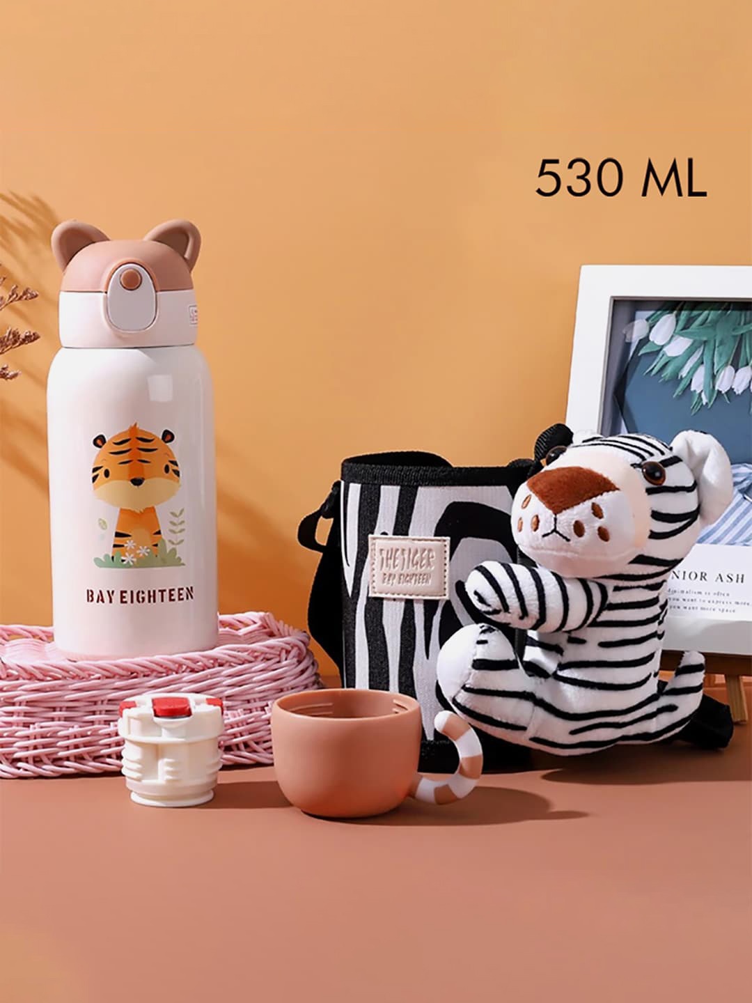 

Little Surprise Box LLP Kids Cream-Coloured Printed Leak Proof Water Bottle 530ml