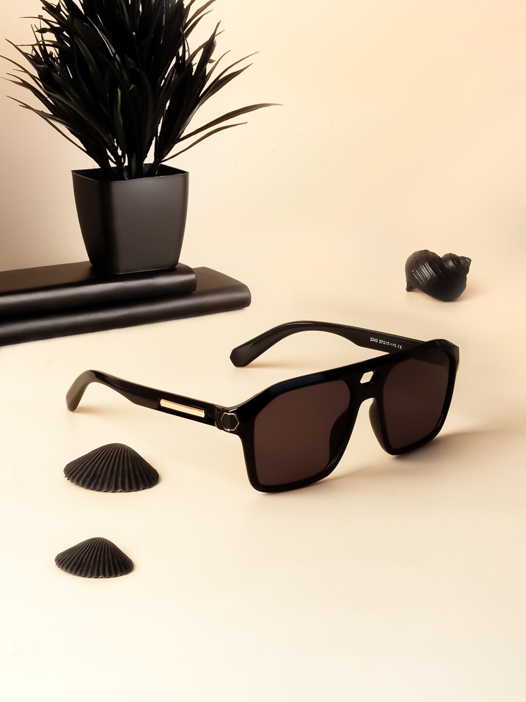 

Voyage Full Rim Wayfarer Sunglasses with UV Protected Lens 2343MG4098, Black