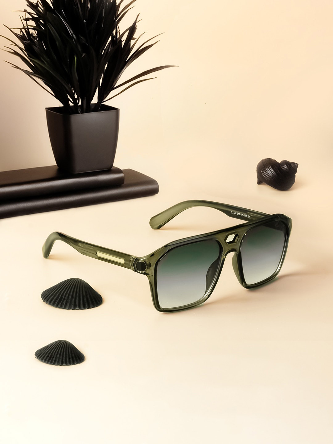 

Voyage Full Rim Wayfarer Sunglasses with UV Protected Lens 2343MG4101, Green