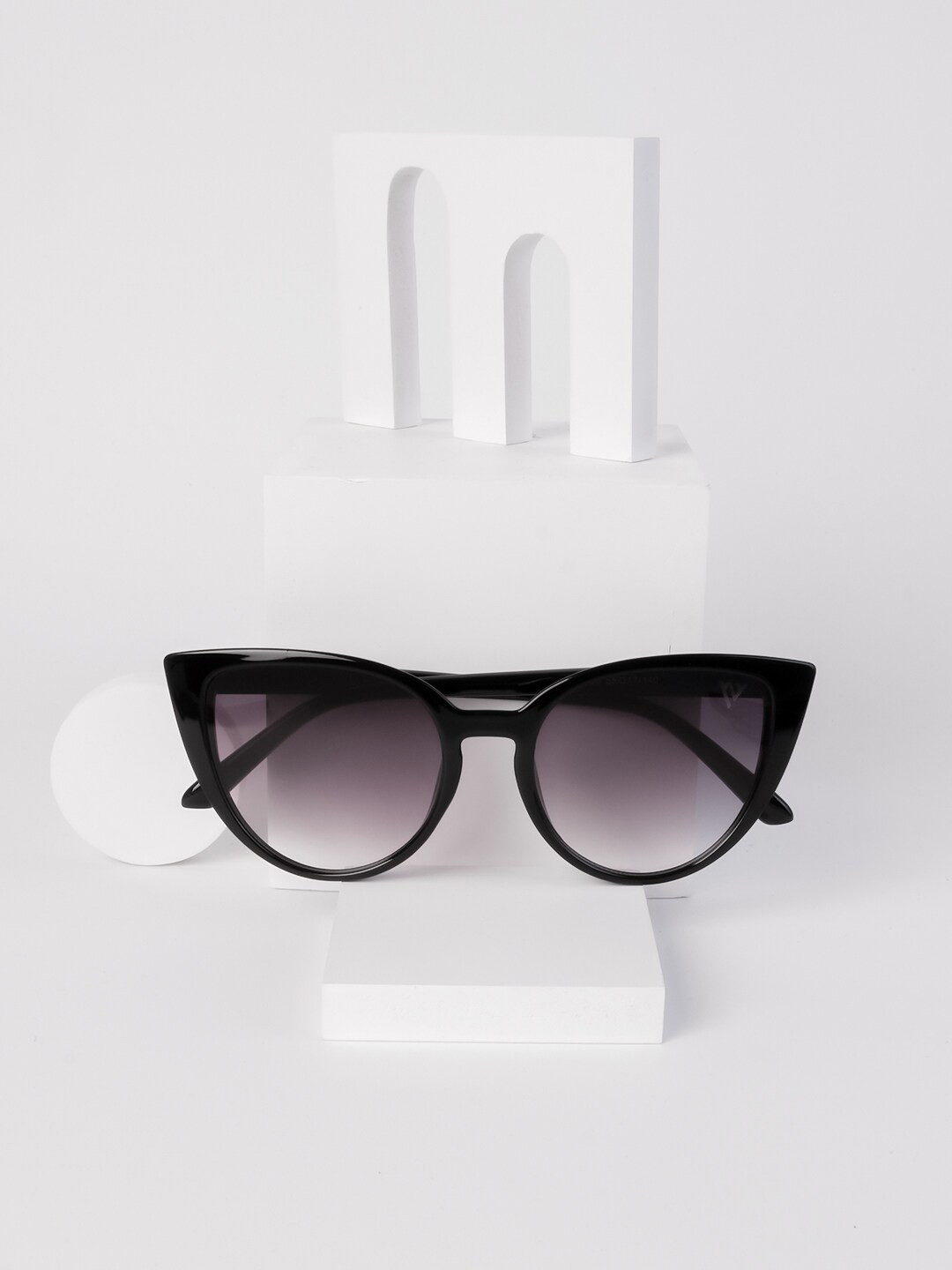 

Voyage Women Cateye Sunglasses with UV Protected Lens 9190MG4104, Black