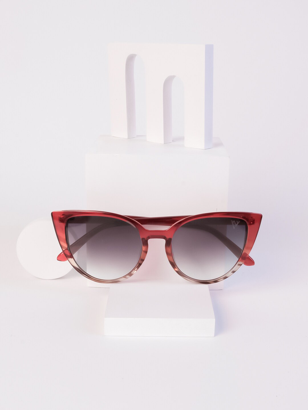 

Voyage Women Cateye Sunglasses with UV Protected Lens 9190MG4106, Red
