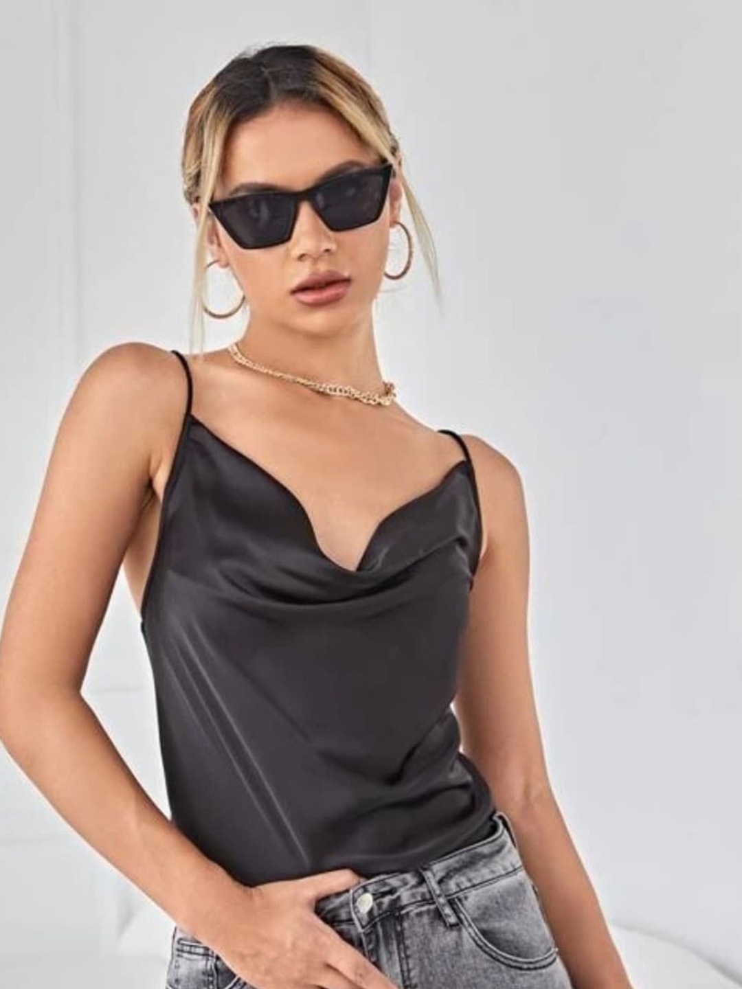 

Styched Shoulder Straps Cowl Top, Black