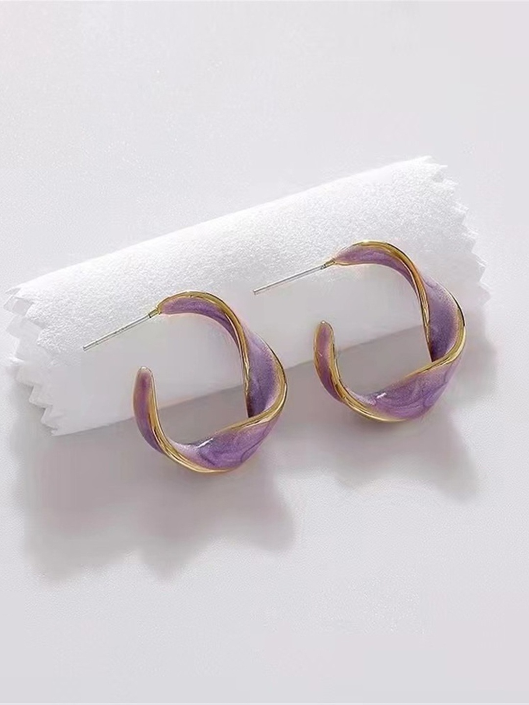 

EL REGALO Gold-Plated Contemporary Hoop Earrings