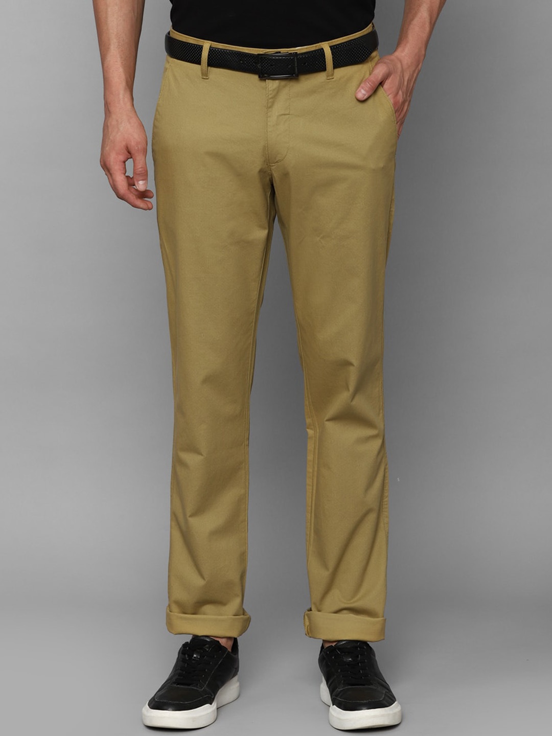 

Louis Philippe Sport Men Slim Fit Chinos Trousers, Khaki