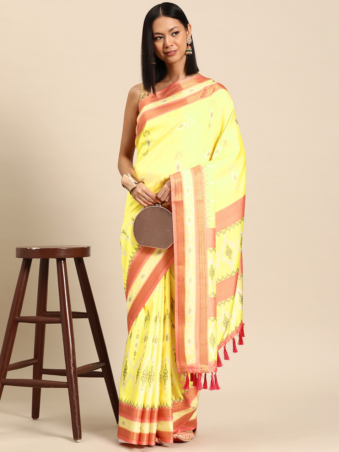 

Silk Land Ethnic Motifs Kanjeevaram Art Silk Digital Print Saree, Lime green