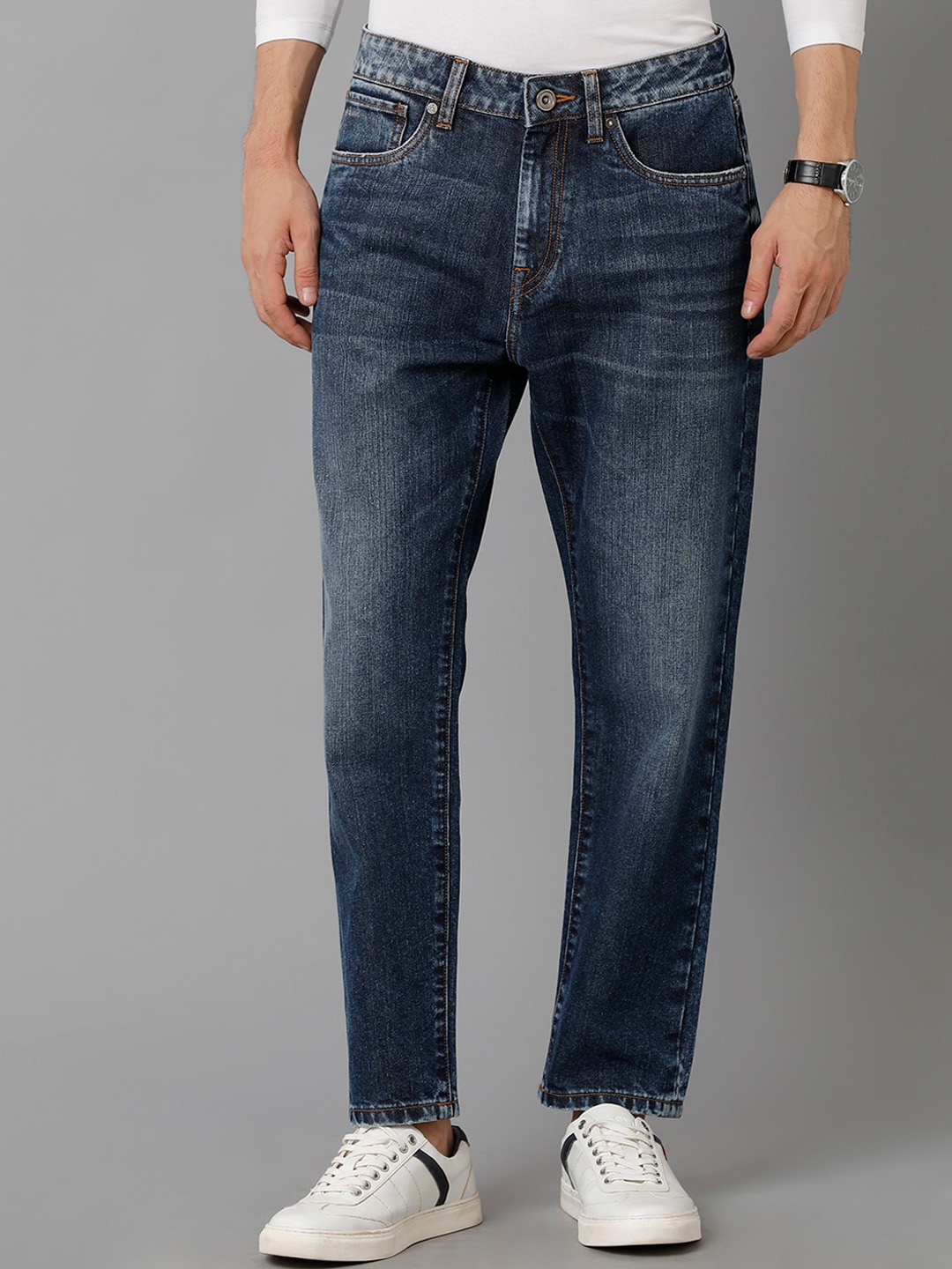 

Voi Jeans Men Skinny Fit Mid-Rise Medium Fade Clean Look Stretchable Jeans, Blue