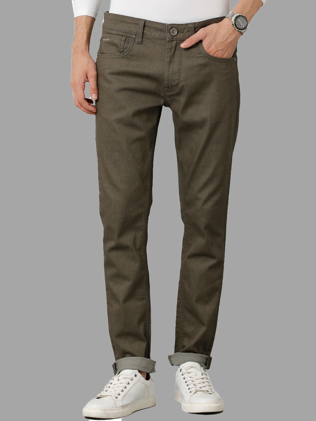 

Voi Jeans Men Skinny Fit Mid-Rise Clean Look Stretchable Jeans, Olive