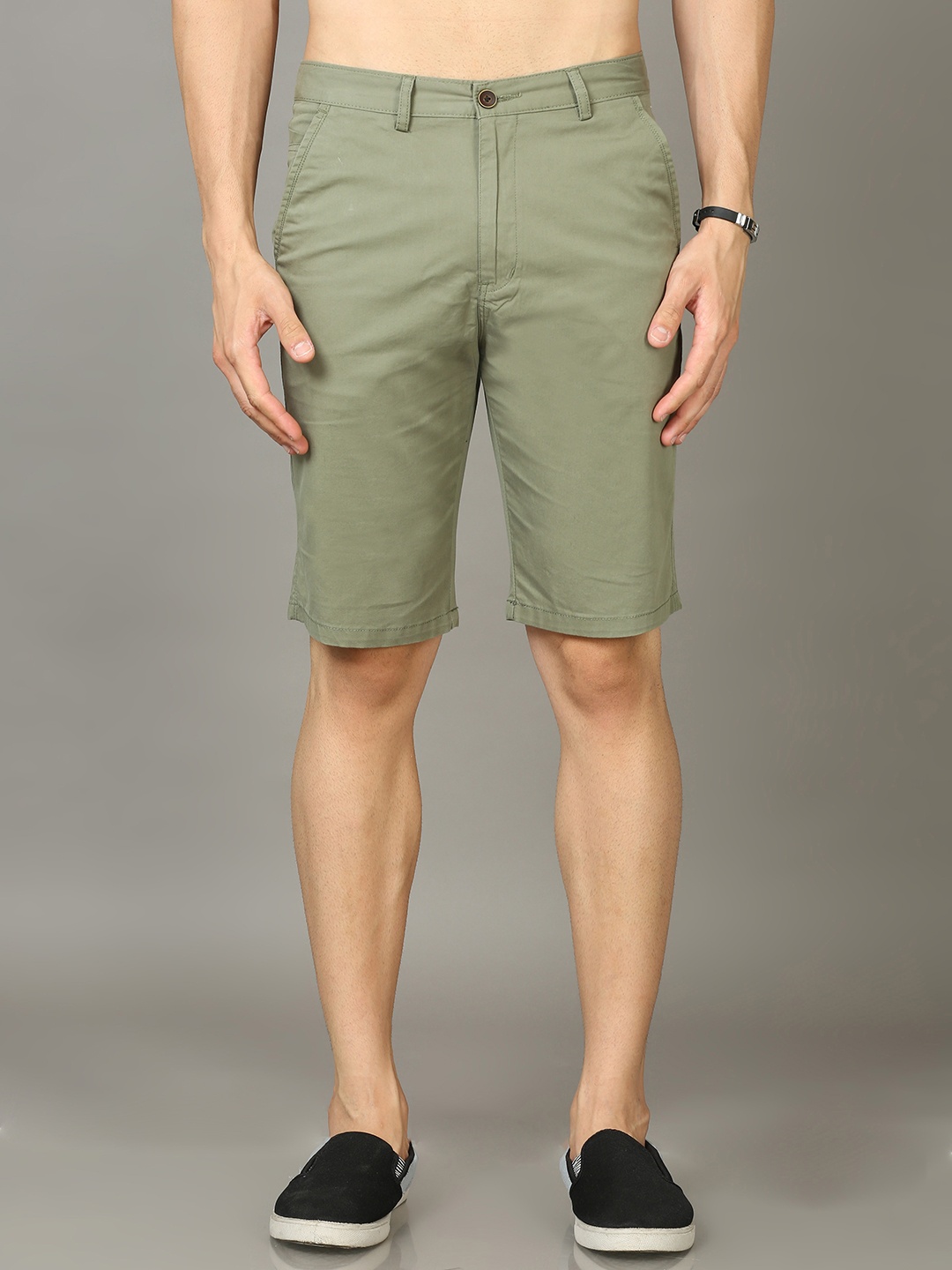 

Bushirt Men Mid-Rise Pure Cotton Shorts, Green