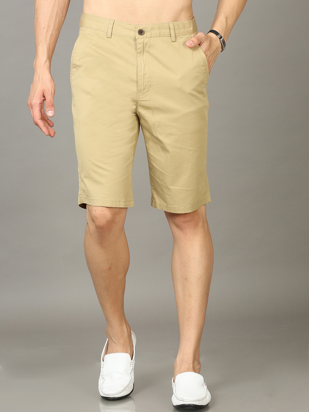 

Bushirt Men Mid-Rise Pure Cotton Shorts, Beige