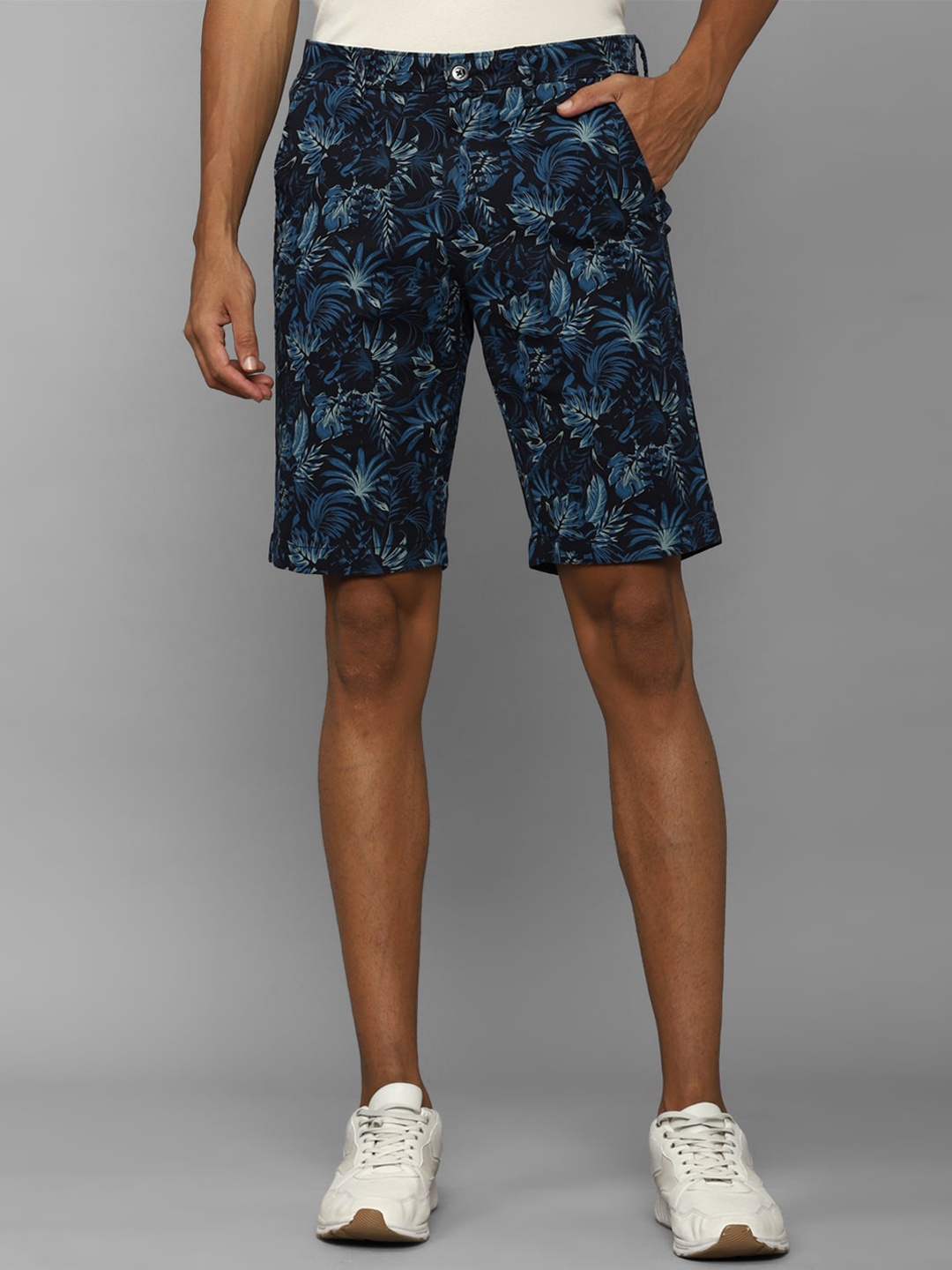 

Allen Solly Men Floral Printed Slim Fit Shorts, Navy blue