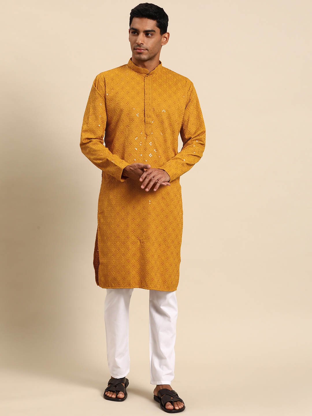 

MANQ Men Regular Sequinned Kurta with Pyjamas, Yellow