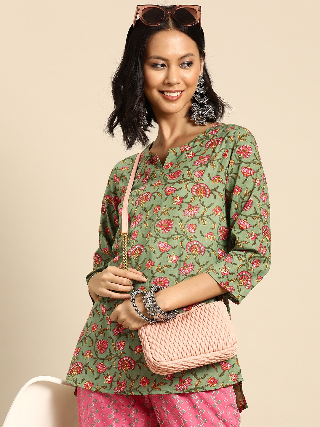 

Sangria Ethnic Motifs Printed Pure Cotton Kurti with Trousers, Green