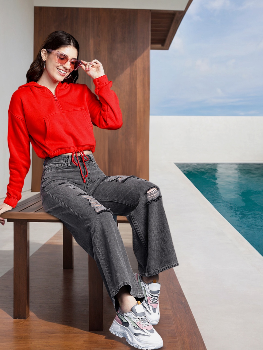 

Mast & Harbour Hooded Crop Sweatshirt, Red