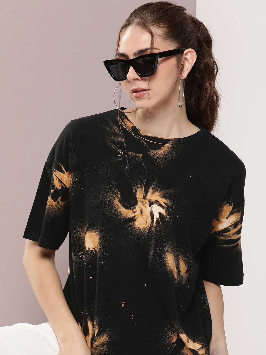 

Kook N Keech Tie and Dye Dyed Drop-Shoulder Sleeves Pure Cotton Oversize T-shirt, Black