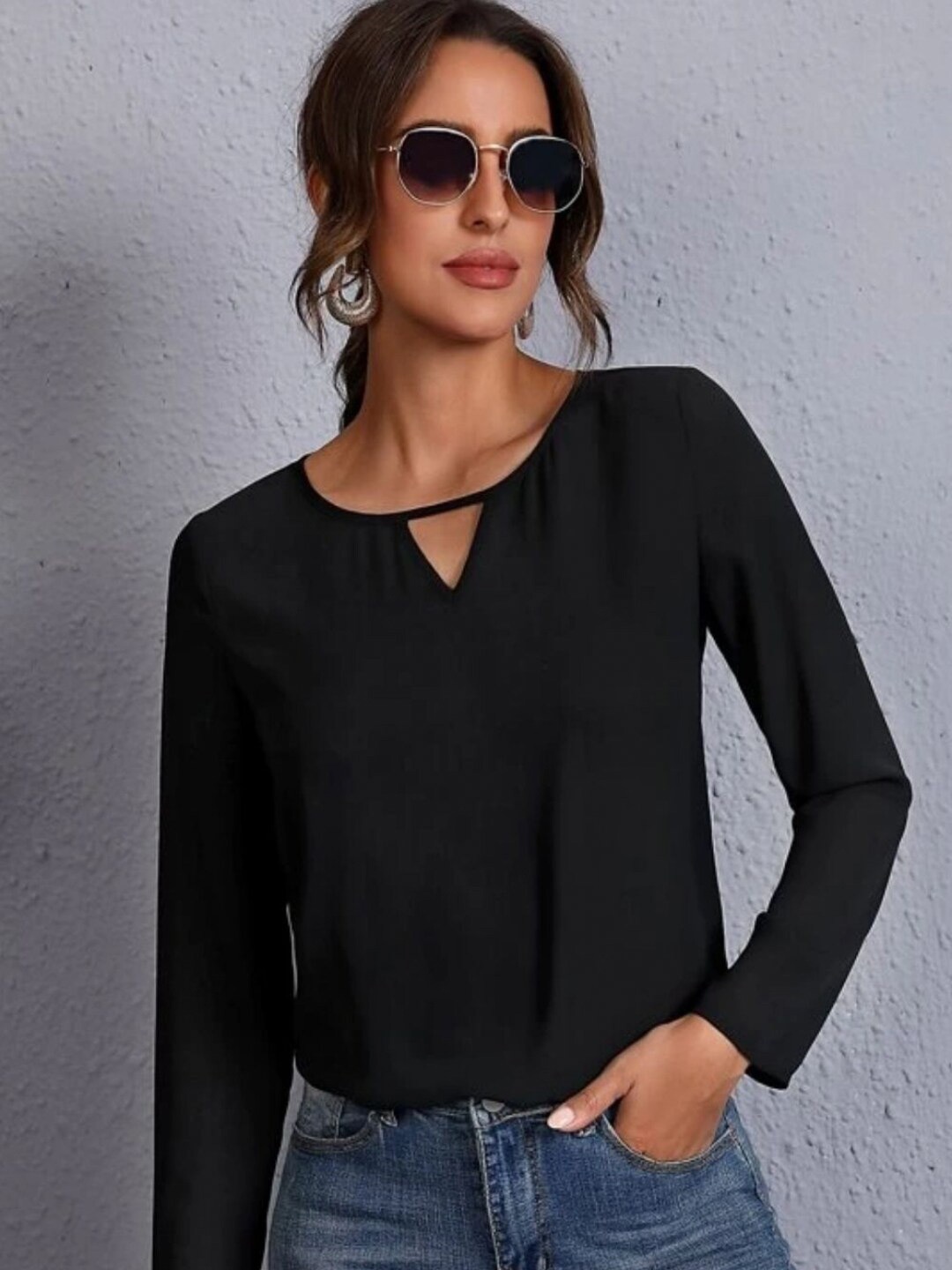 

Styched Long Sleeves Keyhole Neck Top, Black