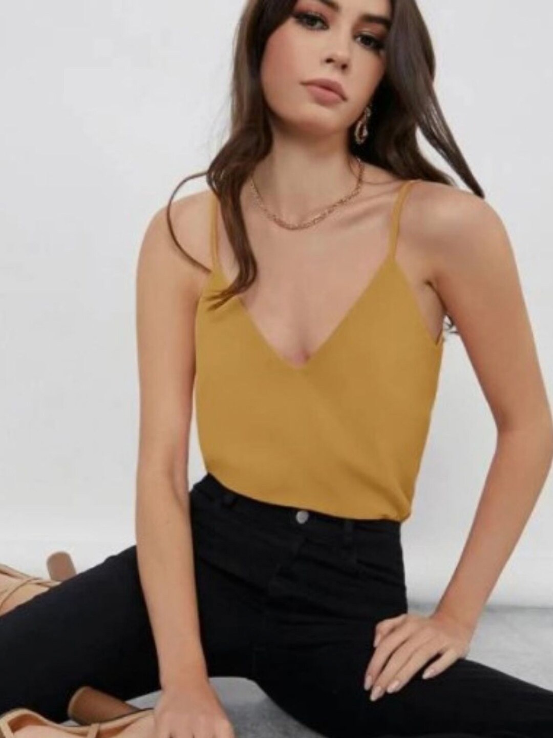 

Styched V-Neck Shoulder Straps Top, Yellow