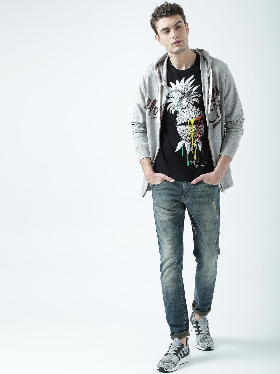 

Huetrap Men Grey Melange Printed Hooded Sweatshirt