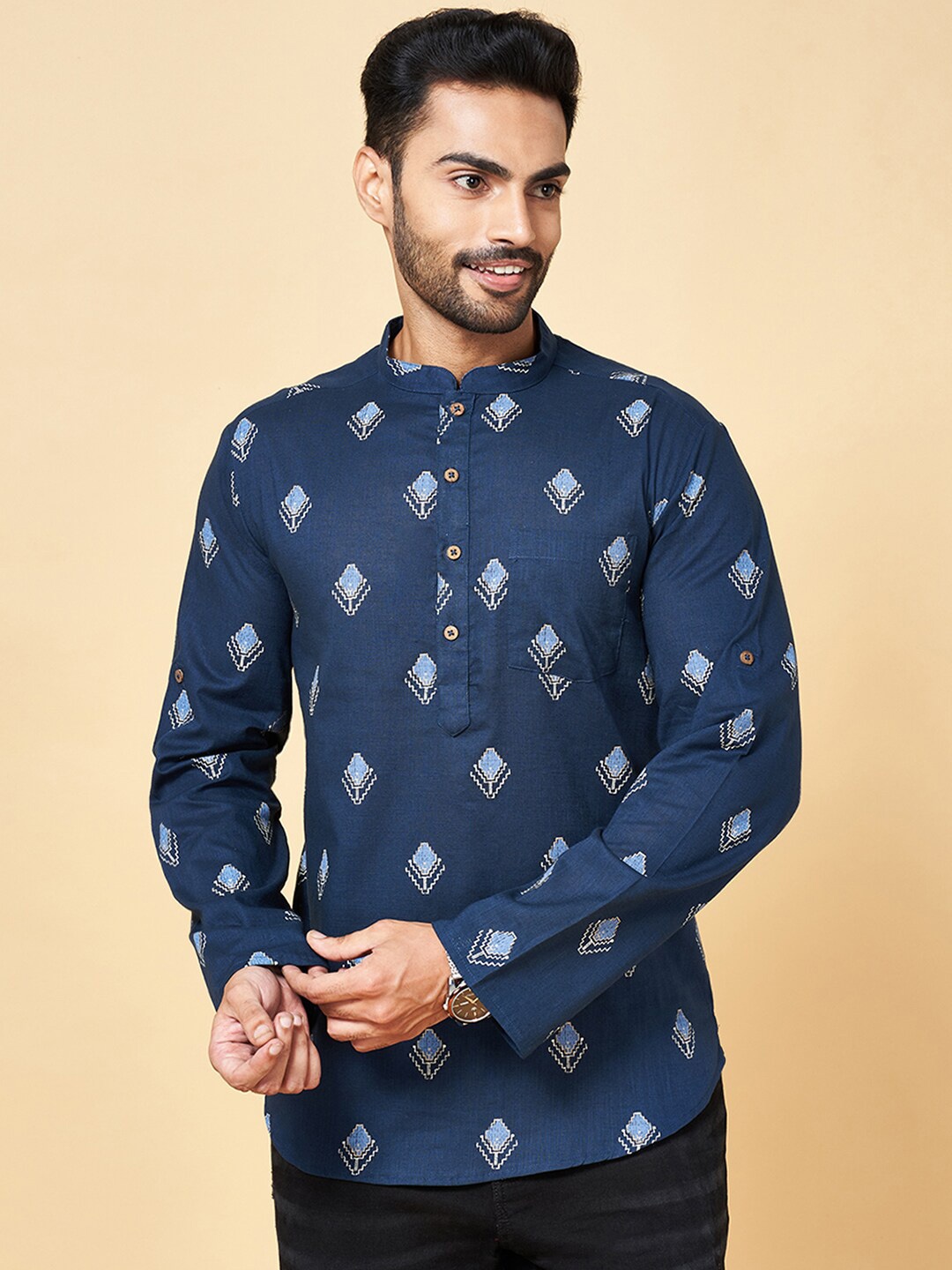 

indus route by Pantaloons Floral Printed Mandarin Collar Cotton Pathani Kurta, Navy blue