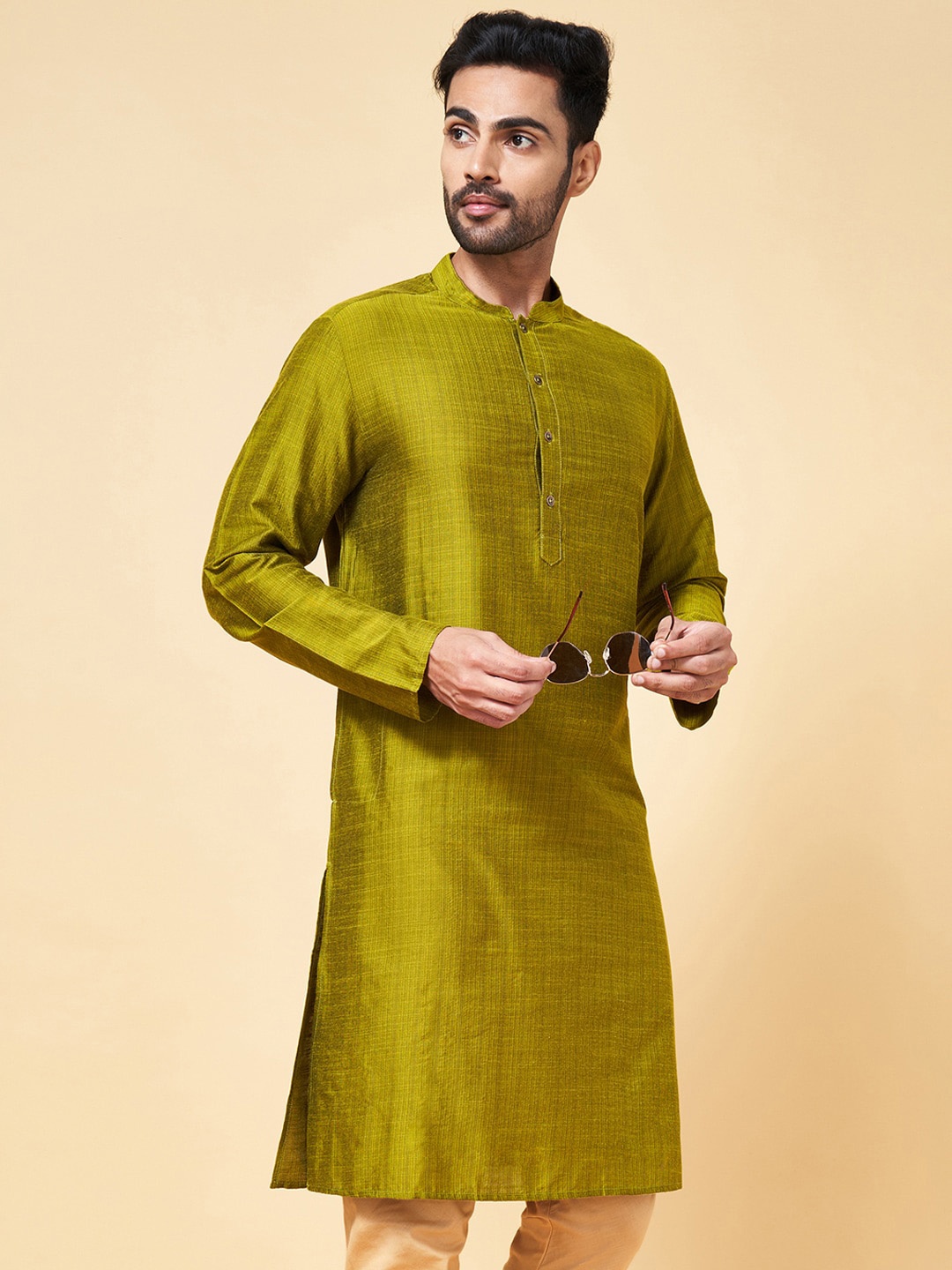 

indus route by Pantaloons Mandarin Collar Woven Design Pathani Kurta, Olive