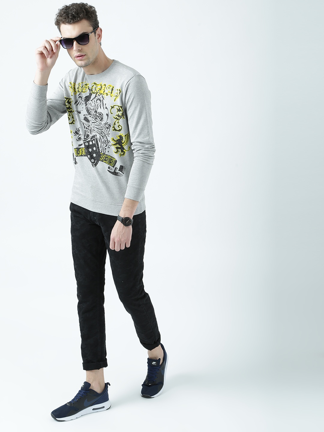 

Huetrap Men Grey Melange Printed Sweatshirt